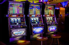 3011 platform mobile interface showing sports betting lobby for Filipino players